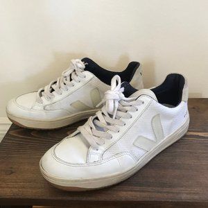 Veja V12 Sneakers White Canvas Leather, sz 39, 8.5
